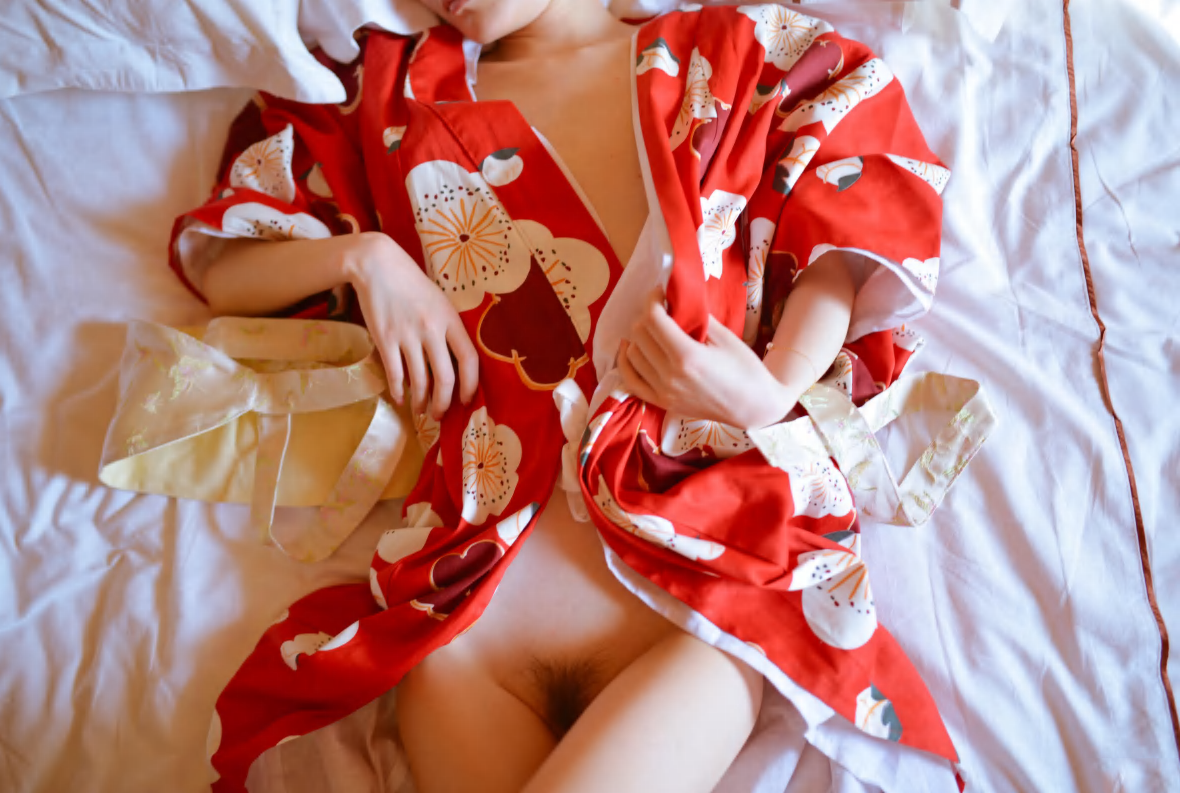 红色日式白花和服美脚捆绑 下部
