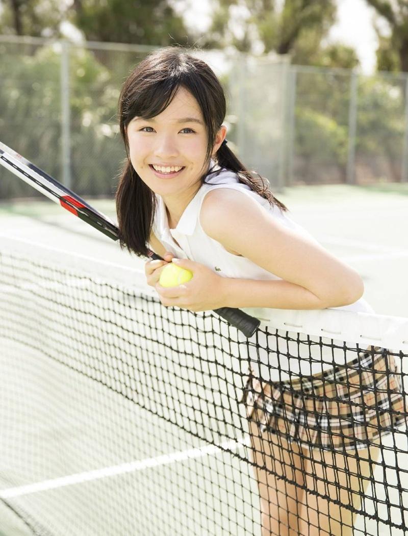 萌妹子百川晴香活力网球时尚写真