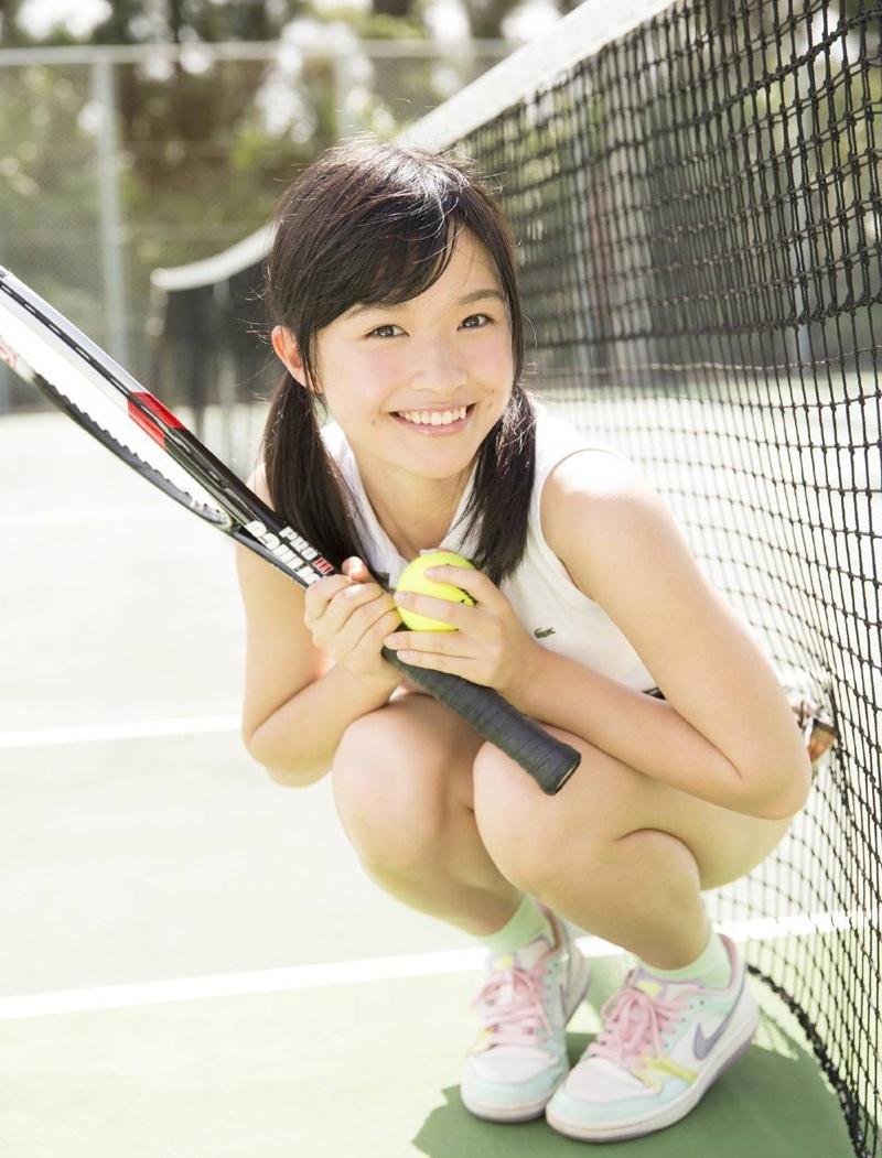 萌妹子百川晴香活力网球时尚写真