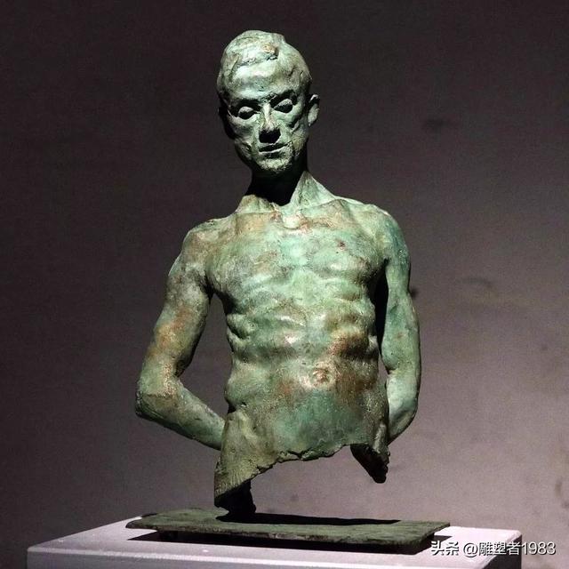 Hubert Malter 裸而不色的人体艺术，丰满的肌肉线条太迷人